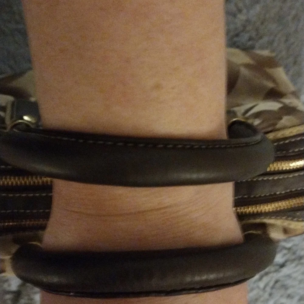 Coach purse - Picture 3 of 4